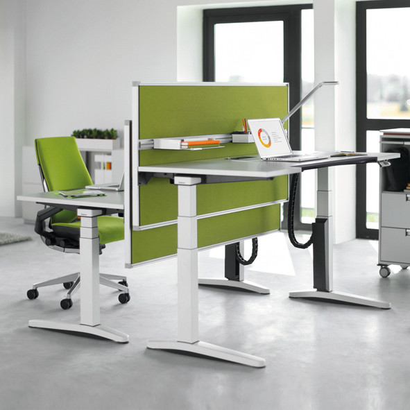 Height-adjustable desks | Büroeinrichtung - Büroplanung - Innenausbau | WSA